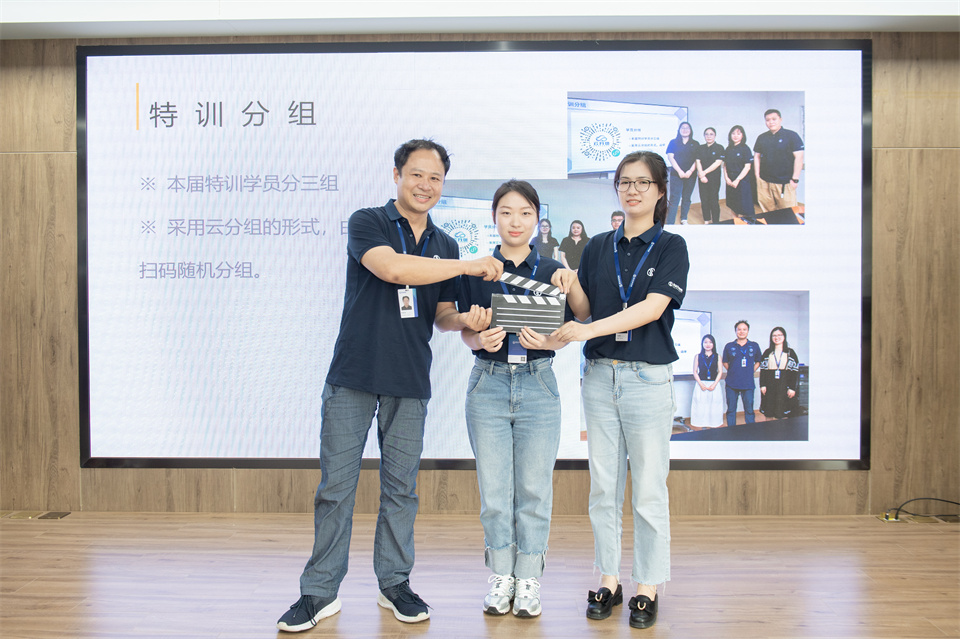 三張做滑動(dòng) (1).jpg 三張做滑動(dòng) (1).jpg