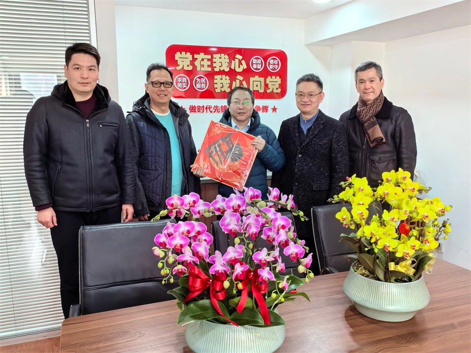 滔隆1.jpg 滔隆1.jpg