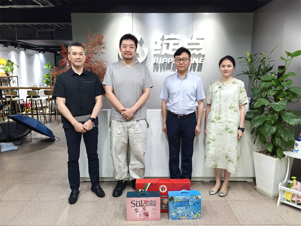 綻點(diǎn)1.jpg 綻點(diǎn)1.jpg