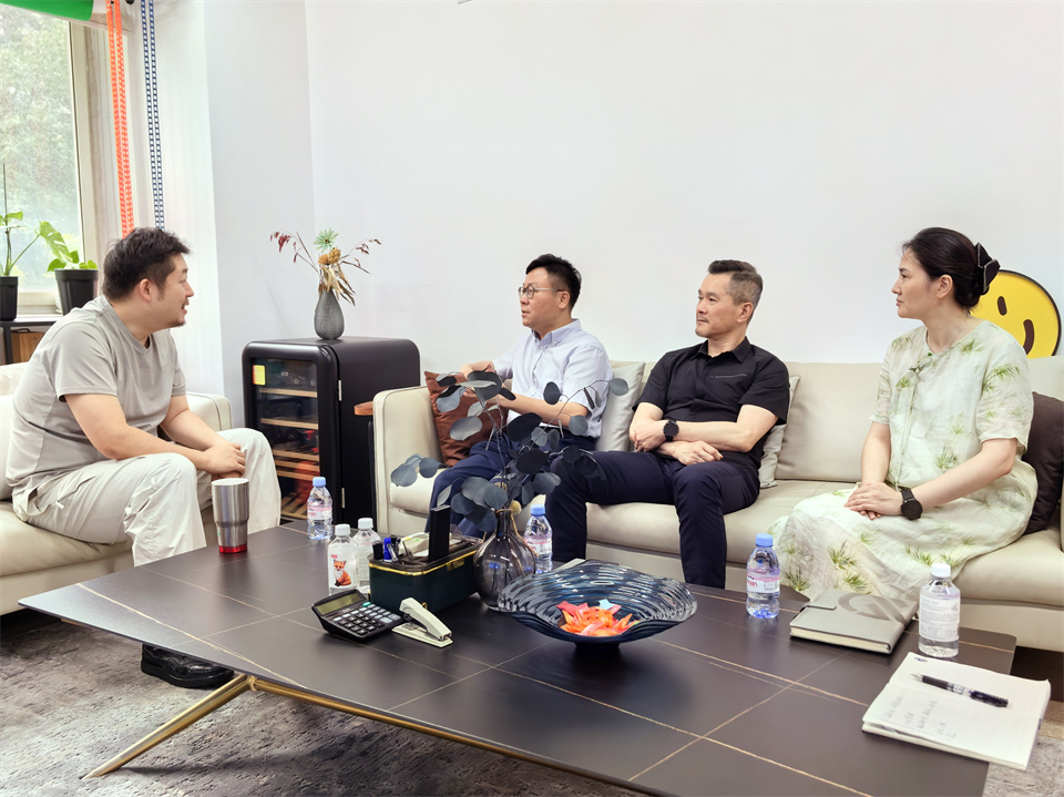 綻點(diǎn)2.jpg 綻點(diǎn)2.jpg